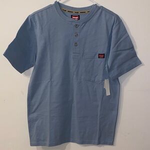 5/$25 NWT!! Wrangler Light Blue Short Sleeve Henley Size Small